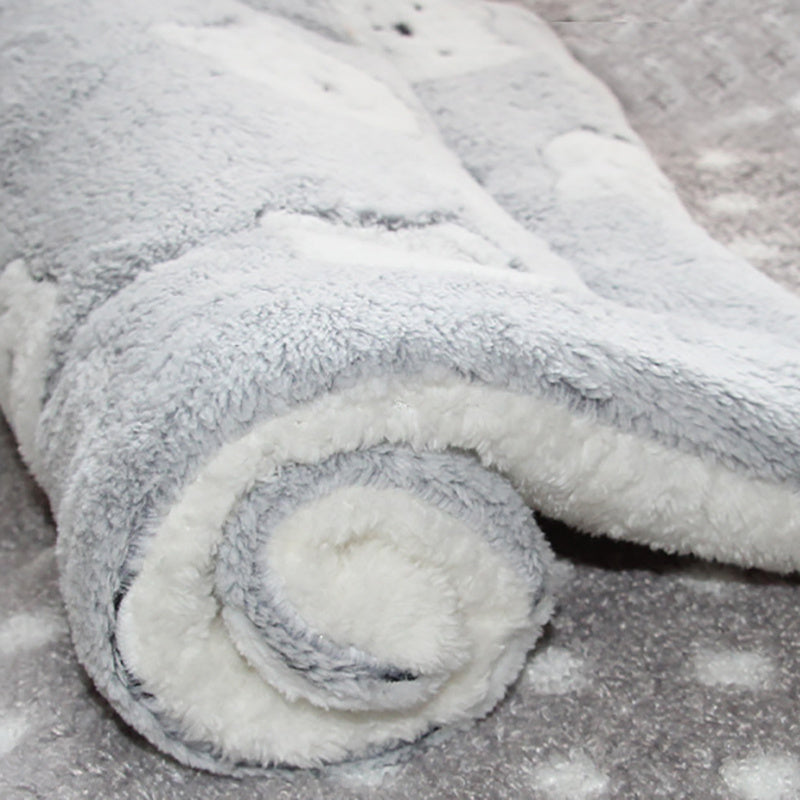 Cozy Cloud Fleece Bed for Dogs & Cats