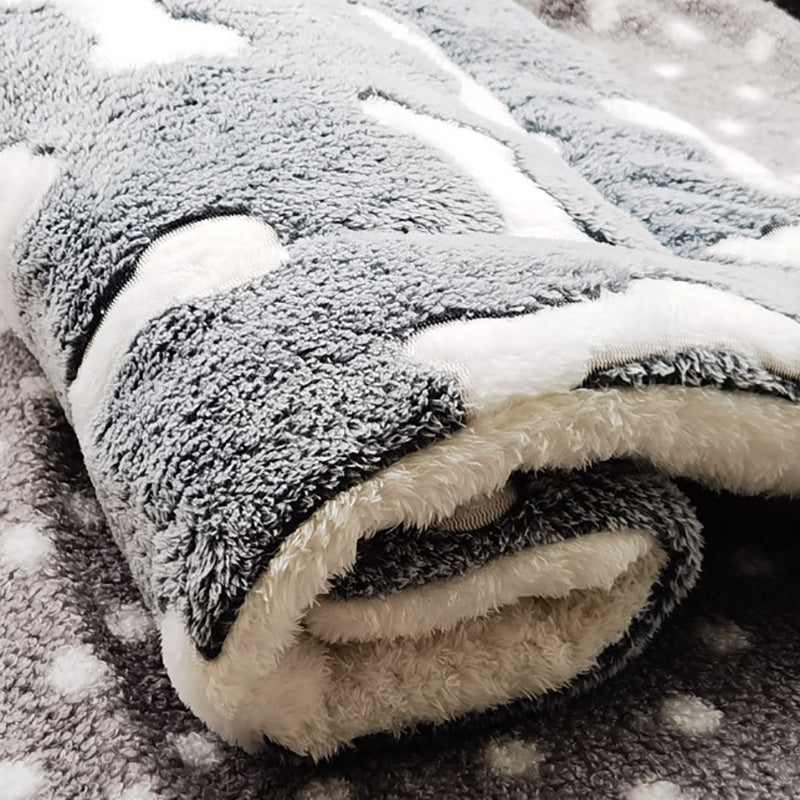 Cozy Cloud Fleece Bed for Dogs & Cats